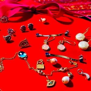 🍭CANDY SHOP- Ask me for my bundle specials! 🎁✨